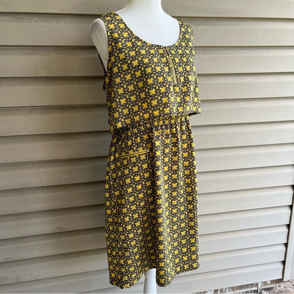 •Miss Tina by Tina Knowles• Sleeveless Layered Bodice Dress - Size XL - Picture 5 of 8